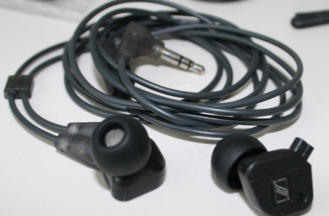 Sennheiser IE8 vs. Shure SE530