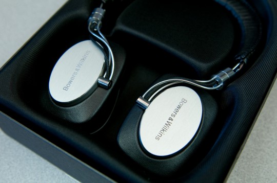 Bowers & Wilkins P5