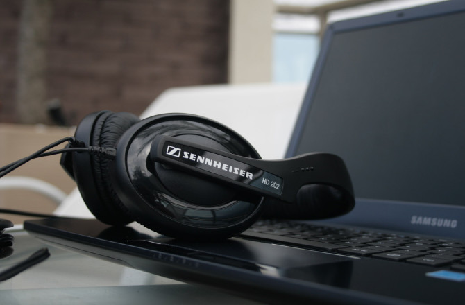 Sennheiser HD202 II