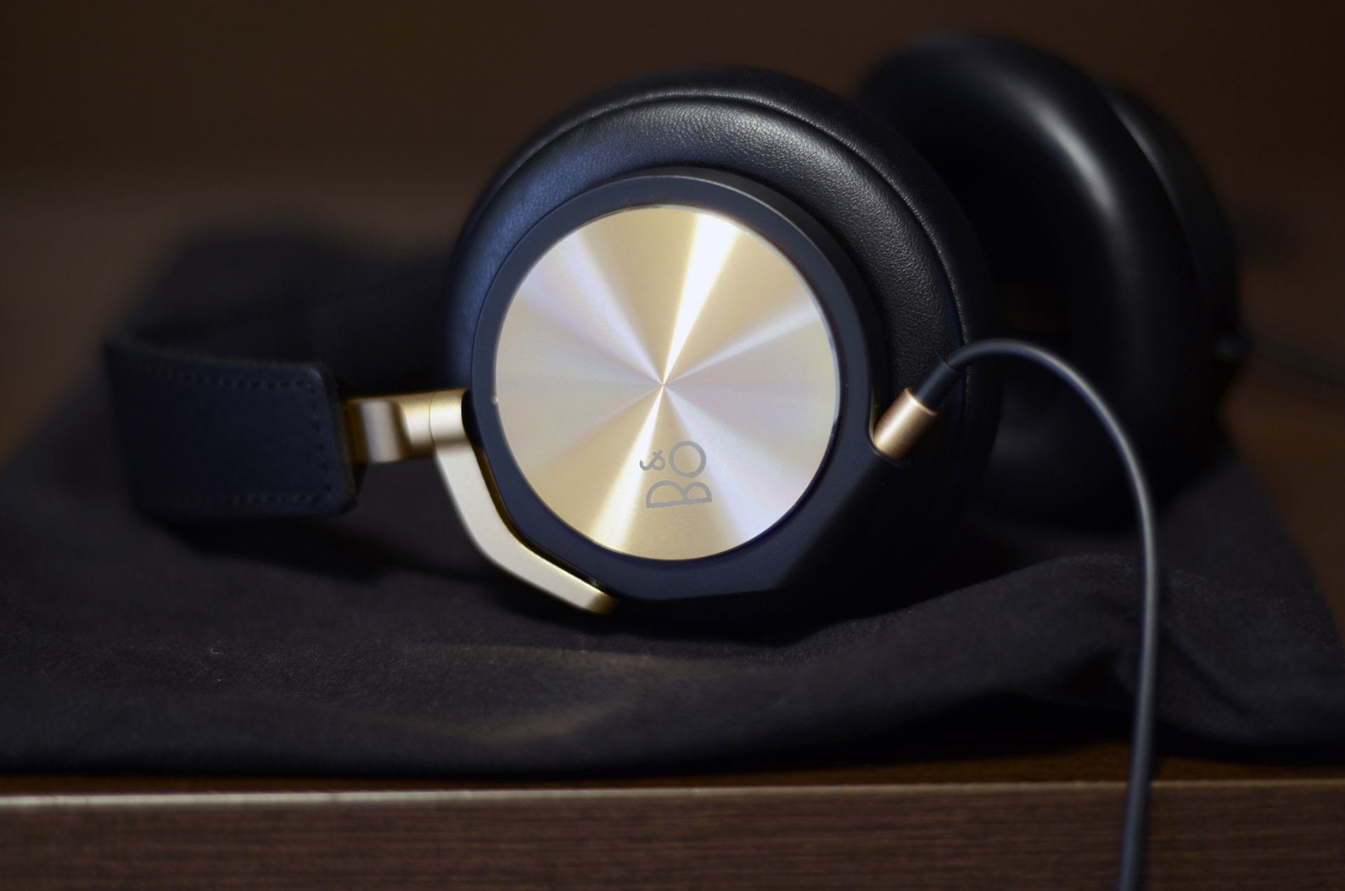 BeoPlay H6