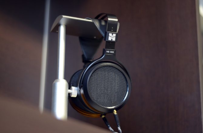 HiFiMAN HE-560